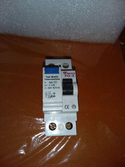 Disjoncteur 63a 0.03a trevi's p43-8 32 Serres-Castet (64)