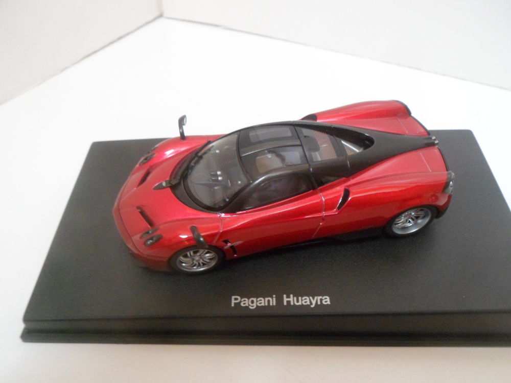 Pagani huayra - autoart 1/43 / voiture miniature collection 