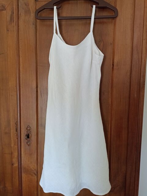 Robe blanche en lin 5 Hyres (83)