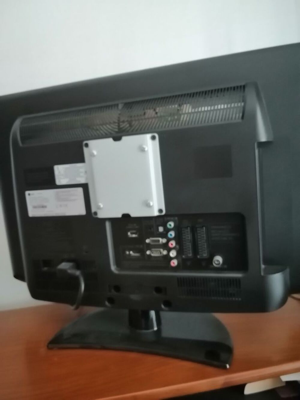 Television marque LG/59 cm Photos/Video/TV