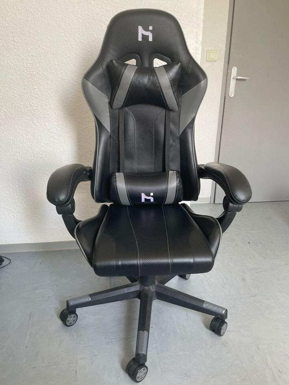table + chaise gaming Meubles