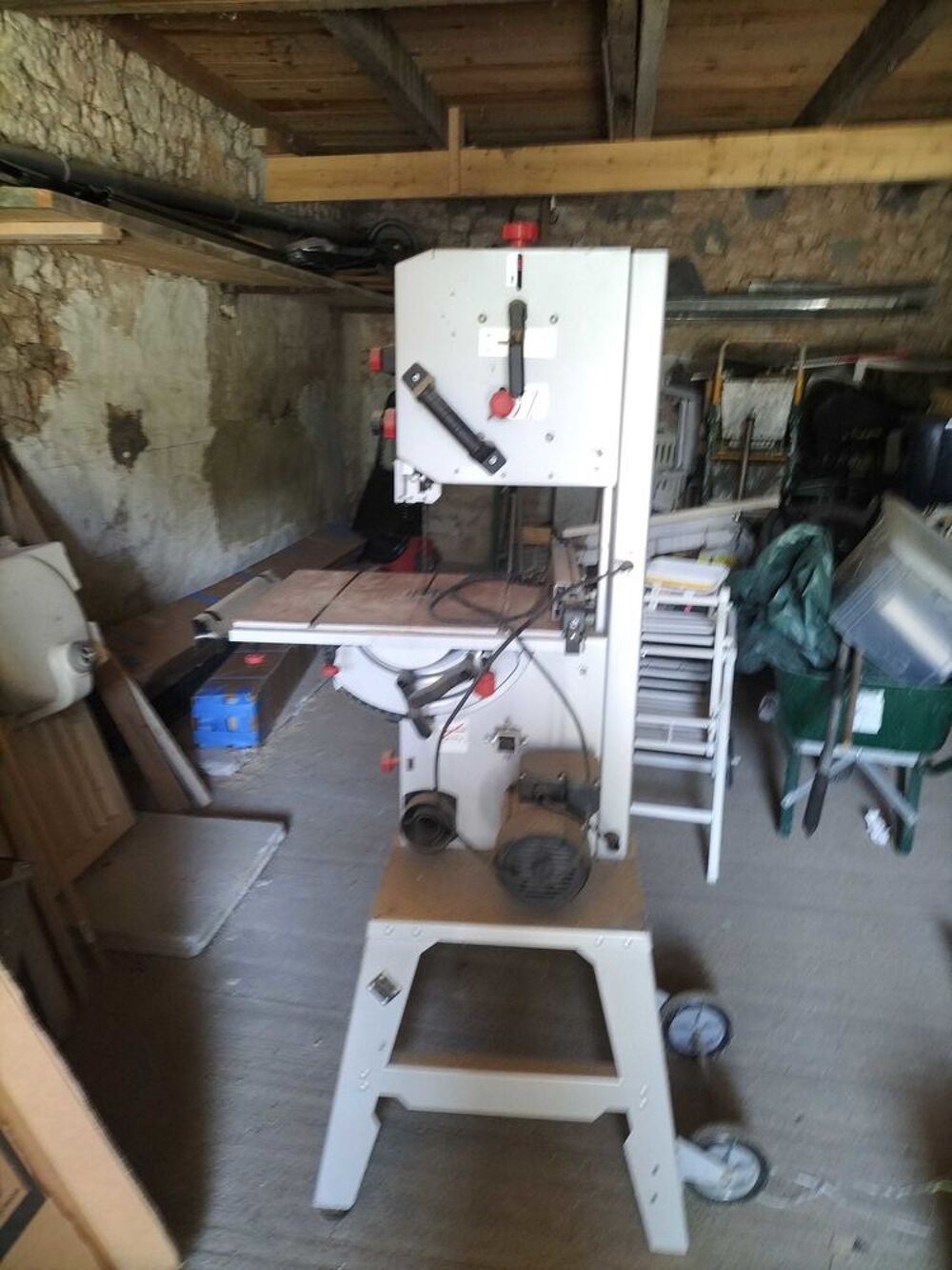 scie &agrave; ruban Bricolage