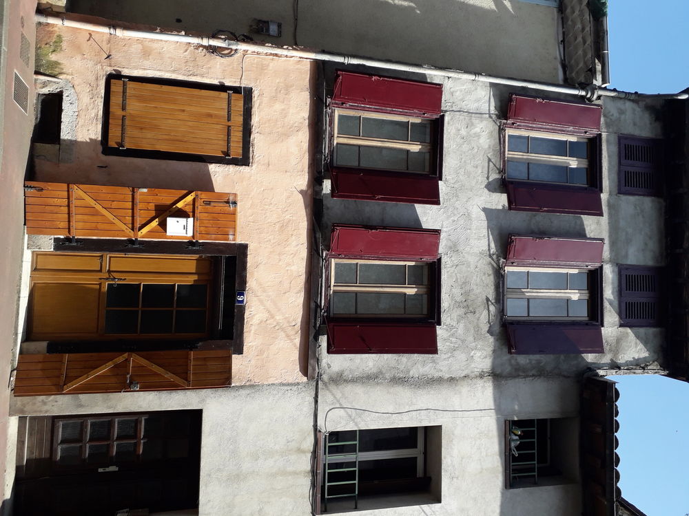 Vente Maison Maison de village mitoyenne sur 3 étages. Bélesta