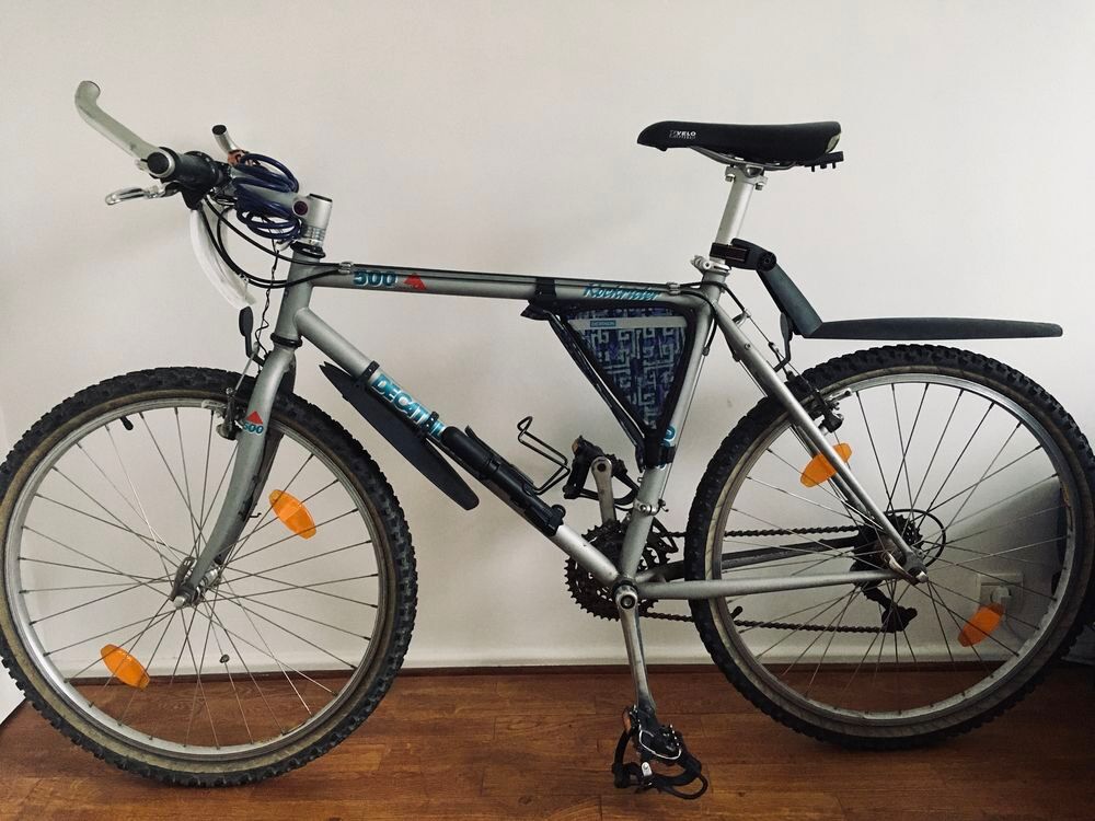 V&eacute;lo tous terrains en bon &eacute;tat + antivol Vélos