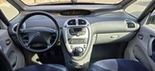 Picasso Xsara 1.6i 16V 110 Exclusive 2006 occasion 74950 Scionzier