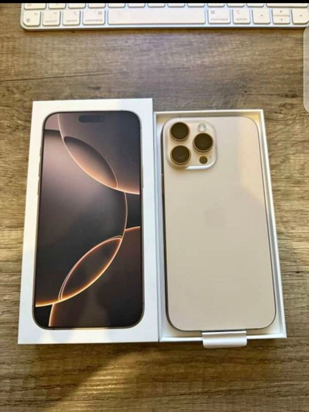 Apple 16 pro max Téléphones et tablettes