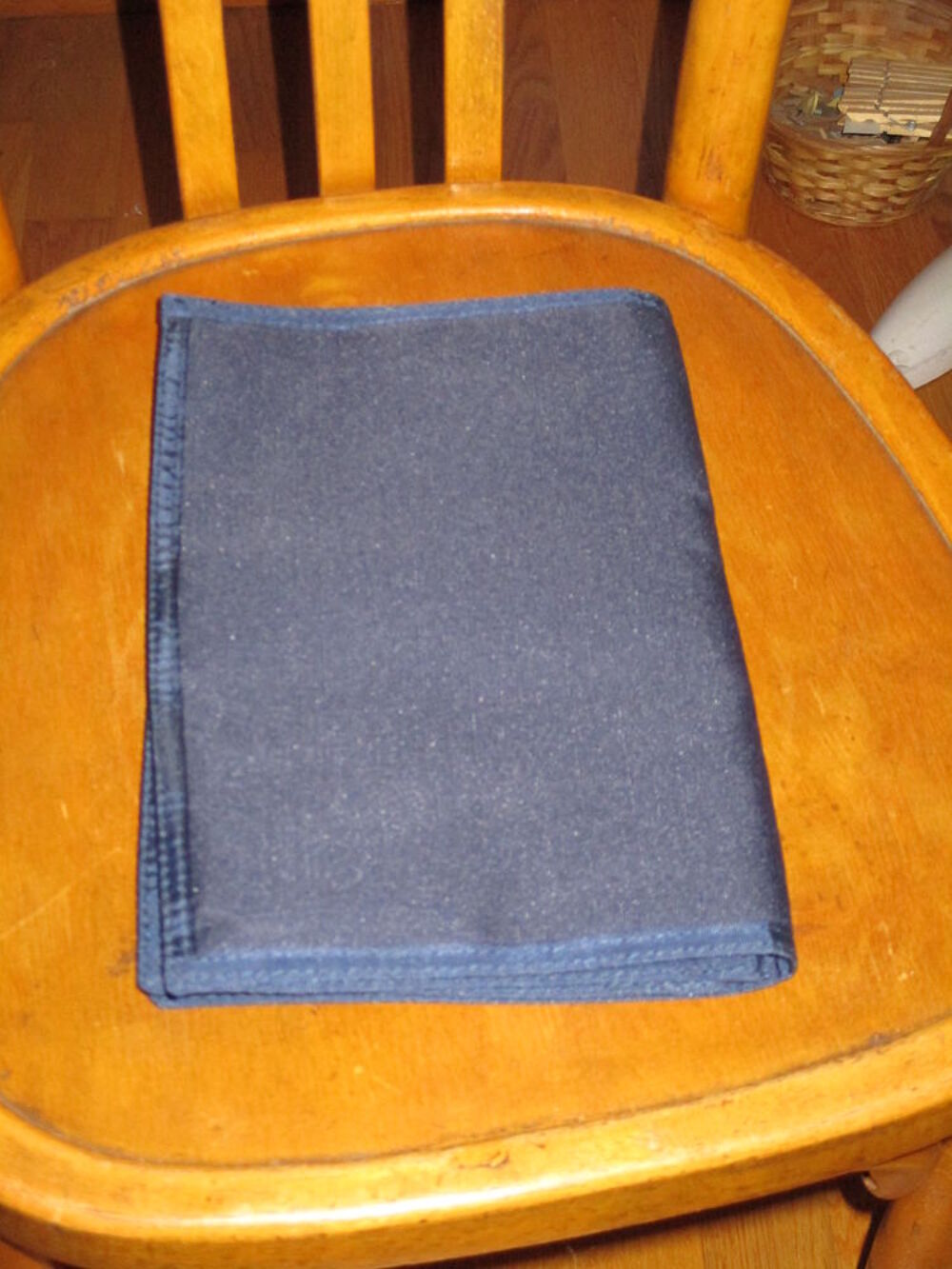Petite pochette bleue avec compartiments Maroquinerie
