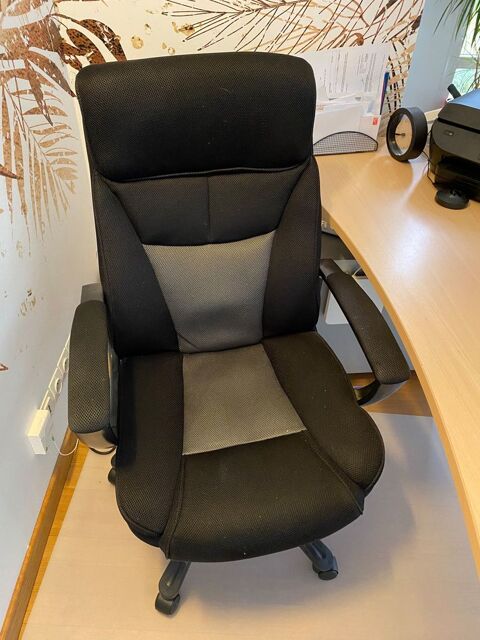 Chaise de bureau ergonomique noir - Dossier haut - Réglable 40 Montoy-Flanville (57)