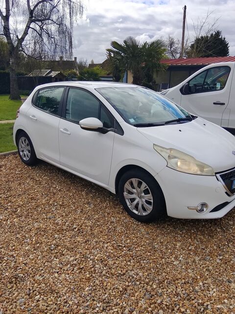 Peugeot 208 1.2 PureTech 82ch BVM5 Allure