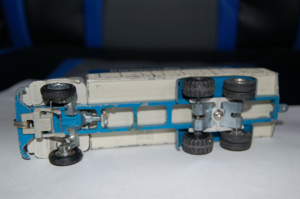 Camion 6 roues bach&eacute; VolVo F de chez Tekno (Danemark) 