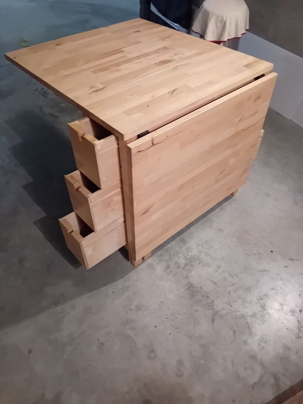 Table bois massif &agrave; rabbats Cuisine