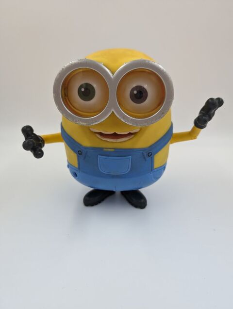 Figurine Minion interactive qui parle et ferme les yeux 10 Vulbens (74)