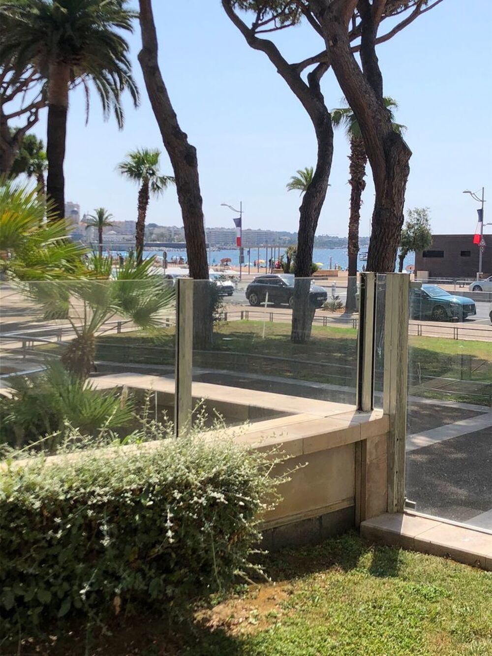   FRÉJUS T2 +GARAGE FRONT DE MER  Provence-Alpes-Côte d'Azur, Fréjus (83600)