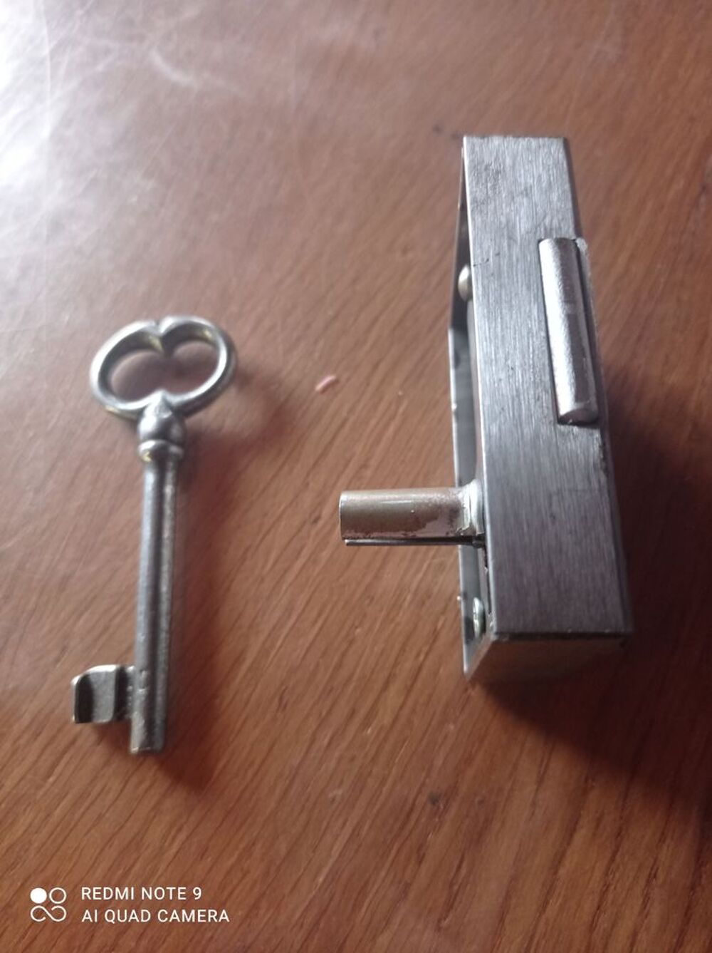 Serrure de placard Bricolage