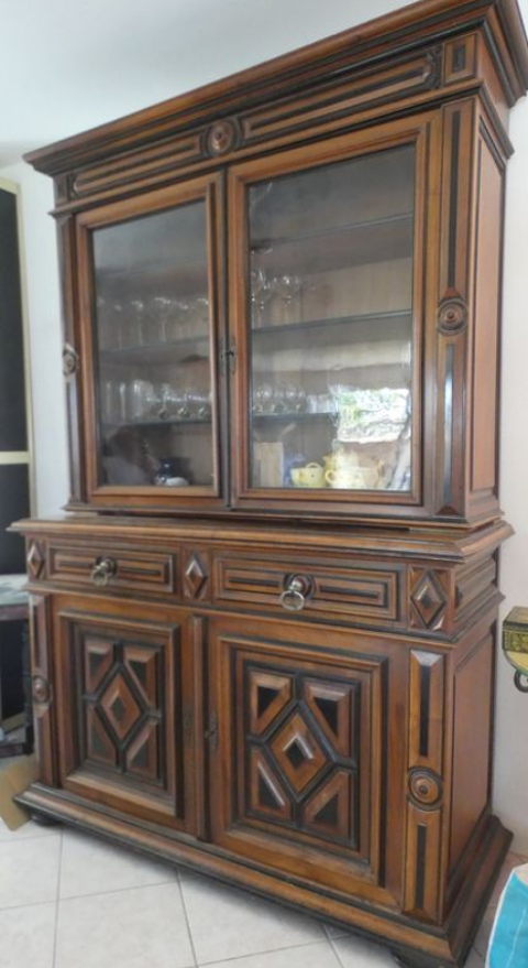 Vaisselier ancien Louis XIII en noyer 160 Manosque (04)