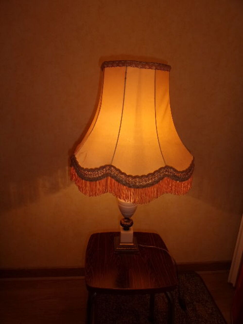 Lampe de chevet ou de bureau pied en alb&acirc;tre Décoration