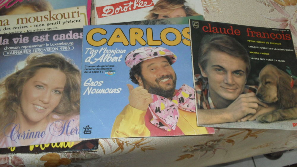 vinyles 33 et 45 tours avec pochettes Audio et hifi