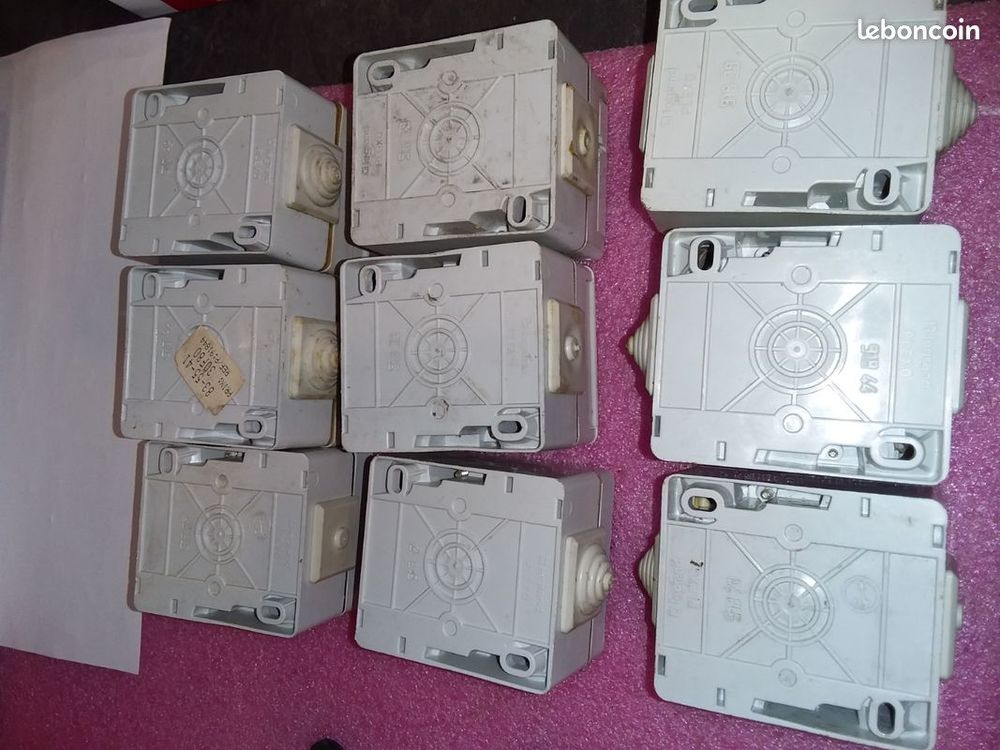 Lot n+60 plexo pc2p+t / interrupteurs 9 articles Bricolage