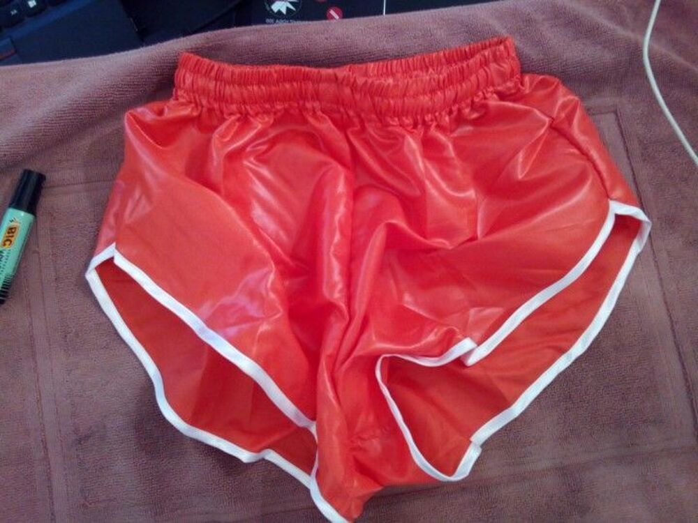 Short nylon polyamide vintage orange/blanc 2 tailles M44-L48 Vêtements