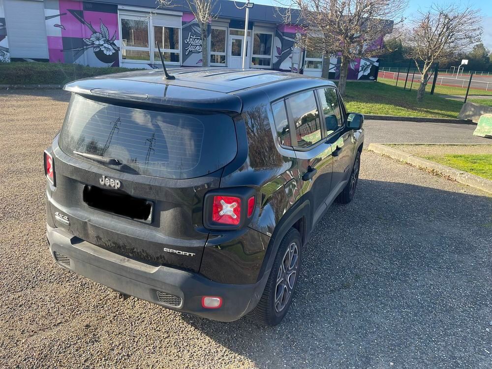 Renegade 2.0 I MultiJet S&S 120 ch 4x4 Sport 2015 occasion 95000 Cergy