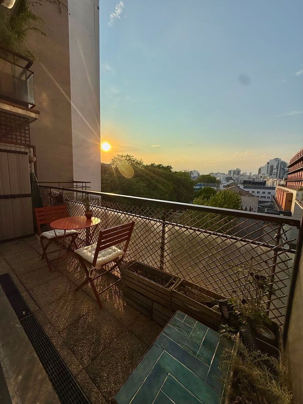 Vente Appartement Grand Studio renove avec balcon Paris 20e Paris 20