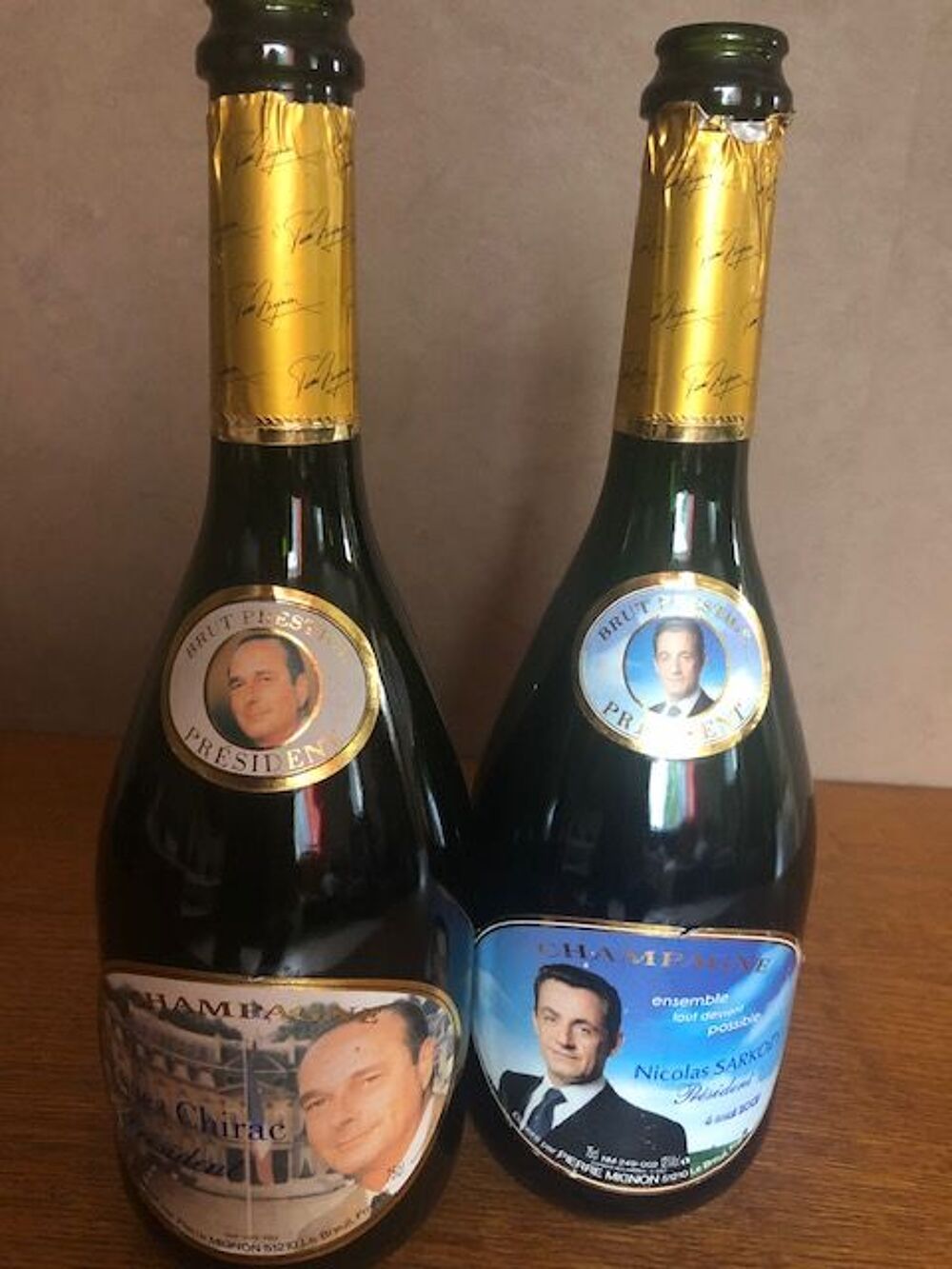 Anciennes bouteilles de Champagne. 