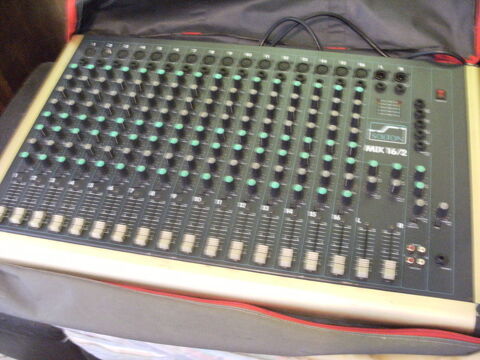 LOT DE CONSOLE DE MIXAGES ANALOGIQUES 0 Rablay-sur-Layon (49)