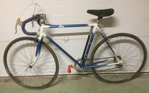 velo type 1/2 course 20 Saint-Quentin (02)