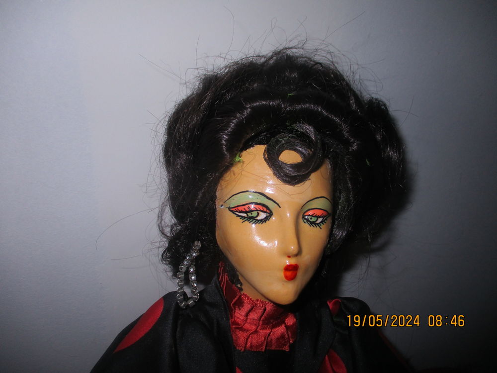 ANCIENNE GRANDE POUPEE DE SALON 1930 