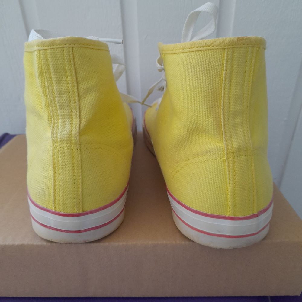 Baskets jaunes Chaussures