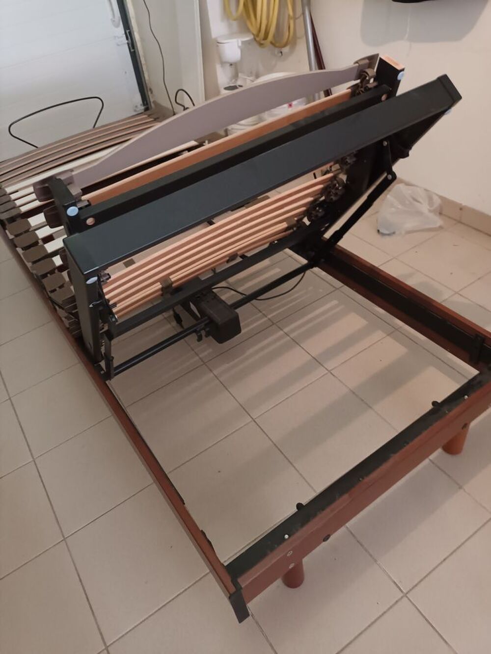 lit &eacute;lectrique Meubles