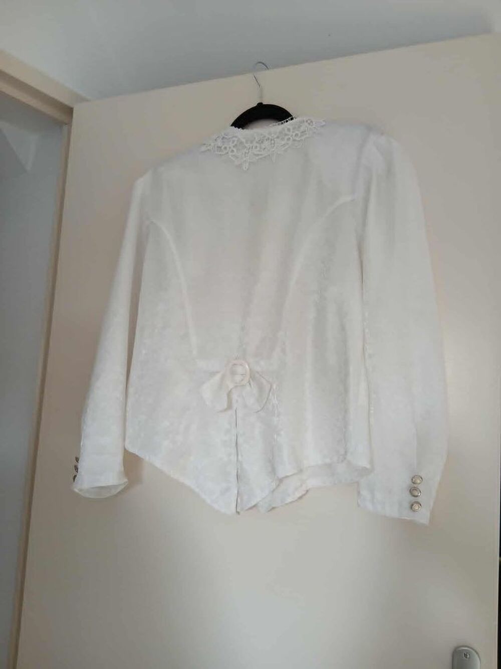  Joli corsage spencer satin blanc et dentelle N&deg; 1417 V�tements