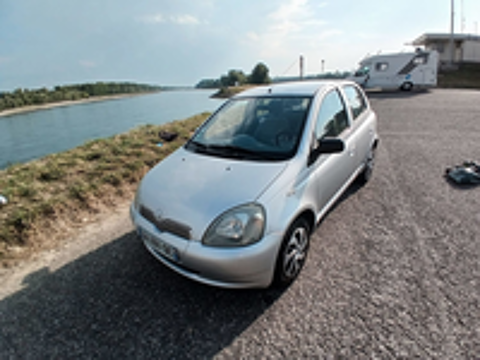 Yaris 1.3i Linea Luna 2001 occasion 67630 Lauterbourg