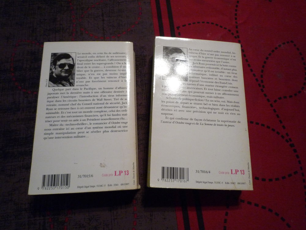 lot de 2 livres de Tom Clancy
dette d'honneur tome 1 et 2
Livres et BD