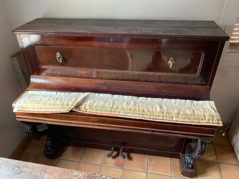 PIANO ANCIEN 100 Saint-Jean-Cap-Ferrat (06)