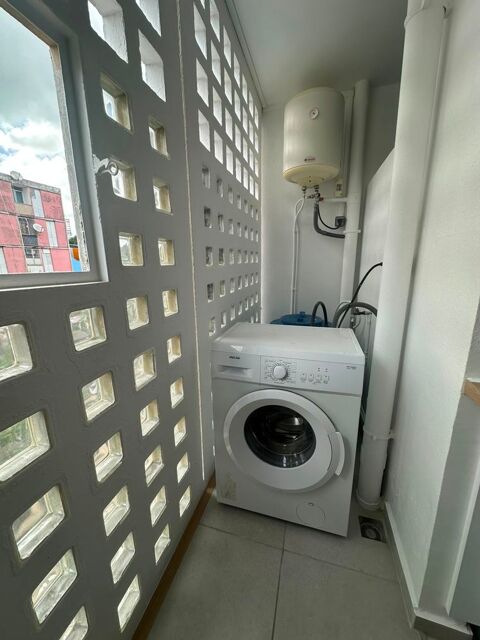   - T4 entièrement rénové - Pointe-à-Pitre (Barre 45) Appartement - 4 pièce(s) - 56 m²