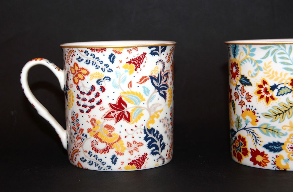 Lot de 2 Mugs Athmosph&egrave;re Easy Life. Jamais utilis&eacute;s.
Electroménager