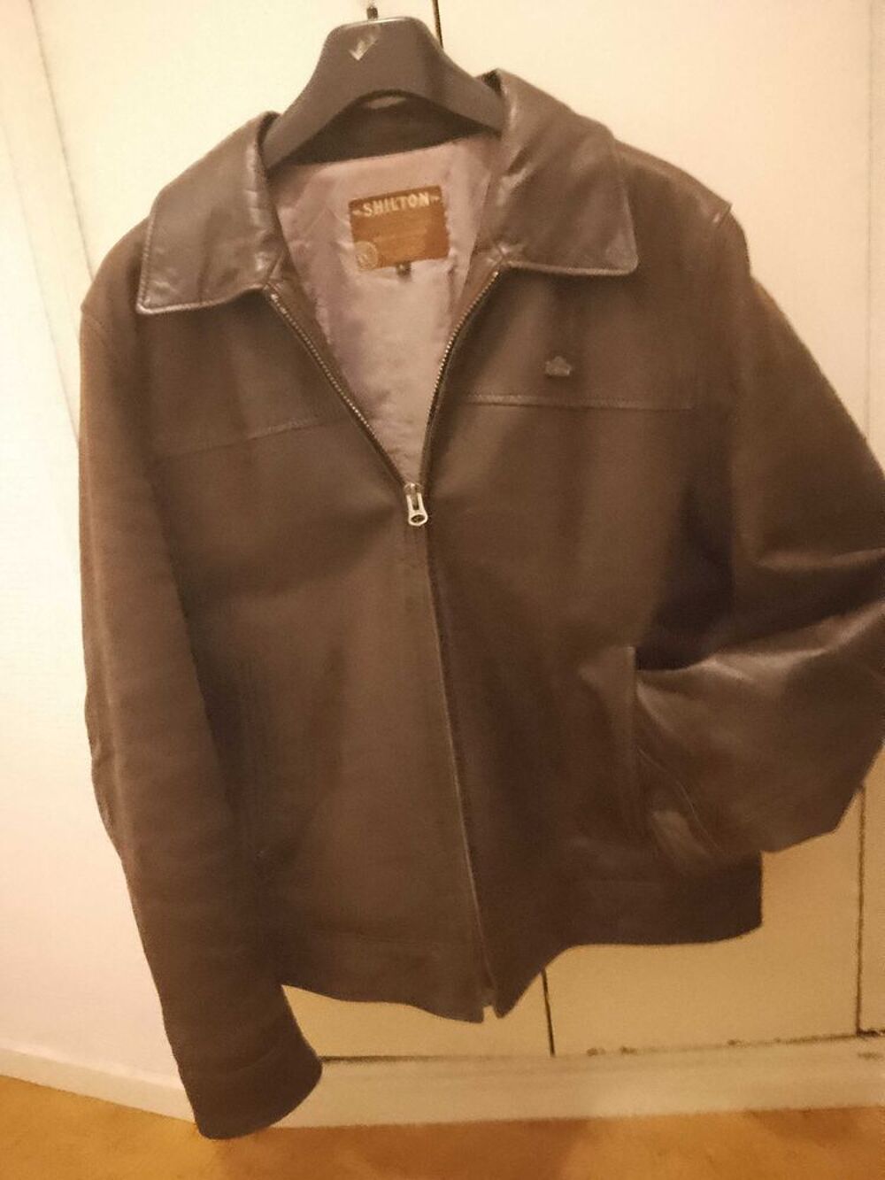 blouson cuir ( Marque Shilton ? Vêtements