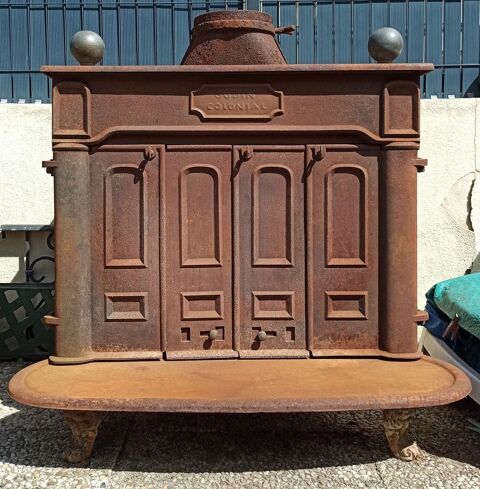 Pole  bois Godin Colonial en fonte 150 Chelles (77)