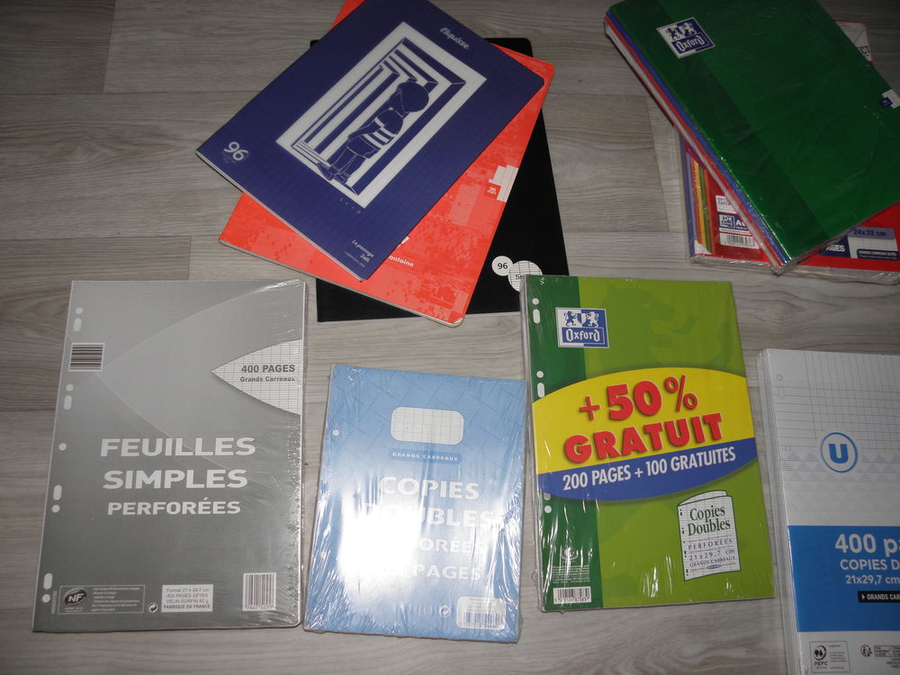 Gros lot de fournitures scolaire neuves Jeux / jouets