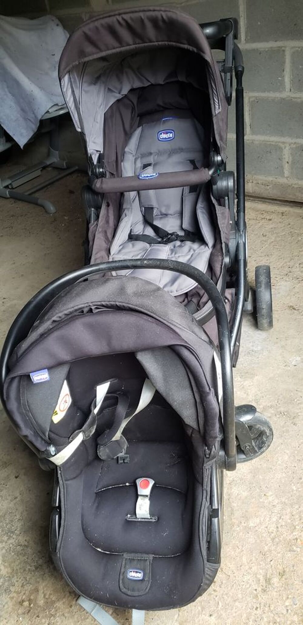 Poussette avec transat
Chaise haute
Transat Pu�riculture