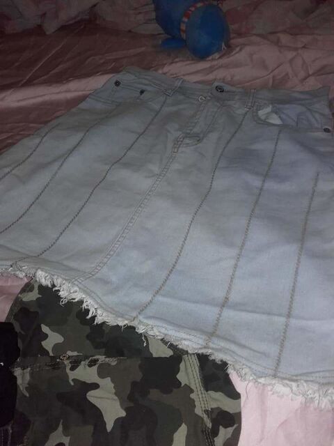 10   jupe taille 28 10 Accolay (89)