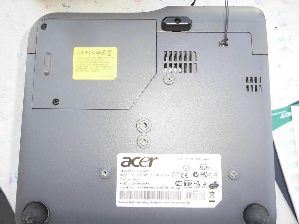 projecteur de la marque ACER Photos/Video/TV