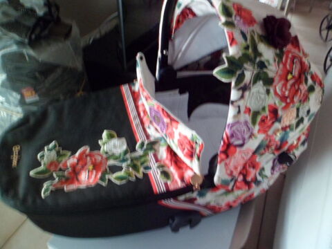 Nacelle  fleurs mis 200 Saint-Aubin (39)