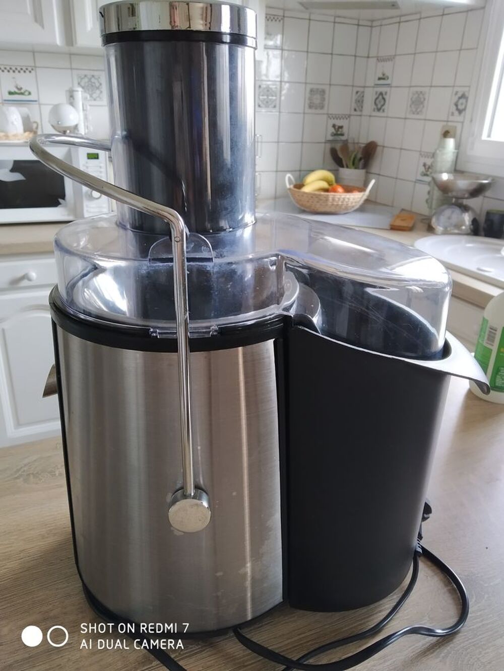 Centrifugeuse &agrave; jus de fruits et l&eacute;gumes Electroménager