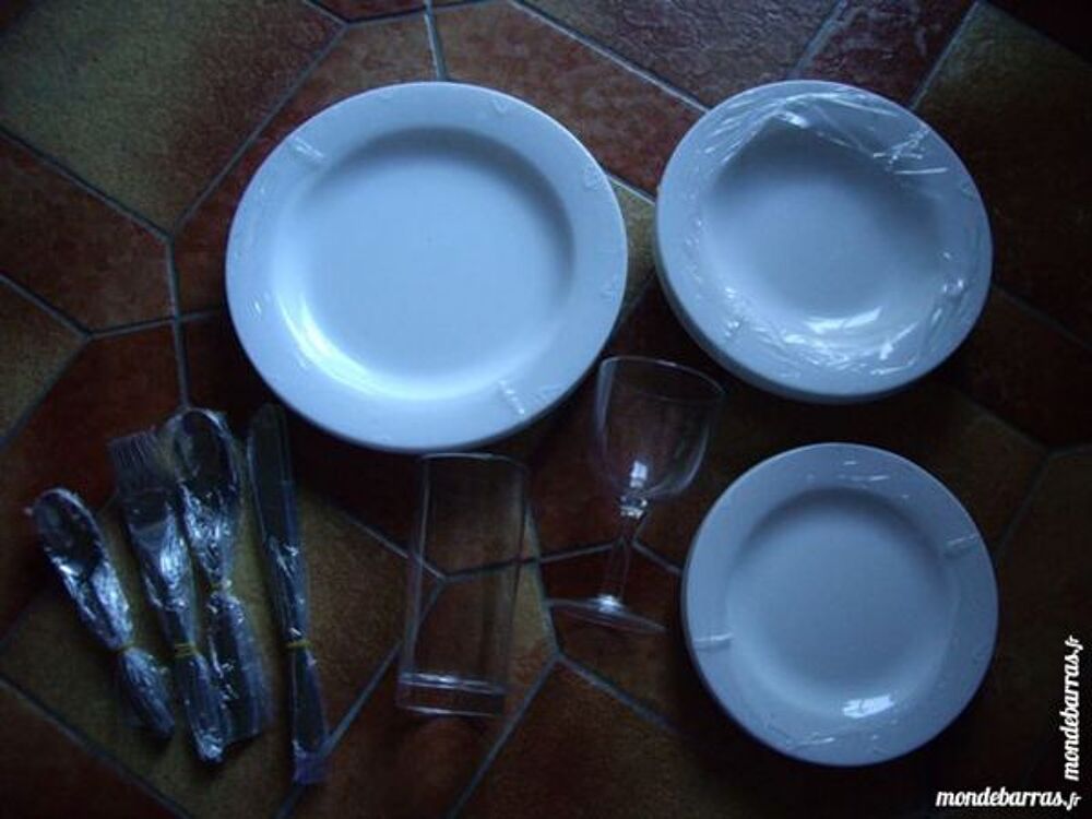 Service de Table Luminarc de 36 pi&egrave;ces &agrave; 20 €-neuf Cuisine