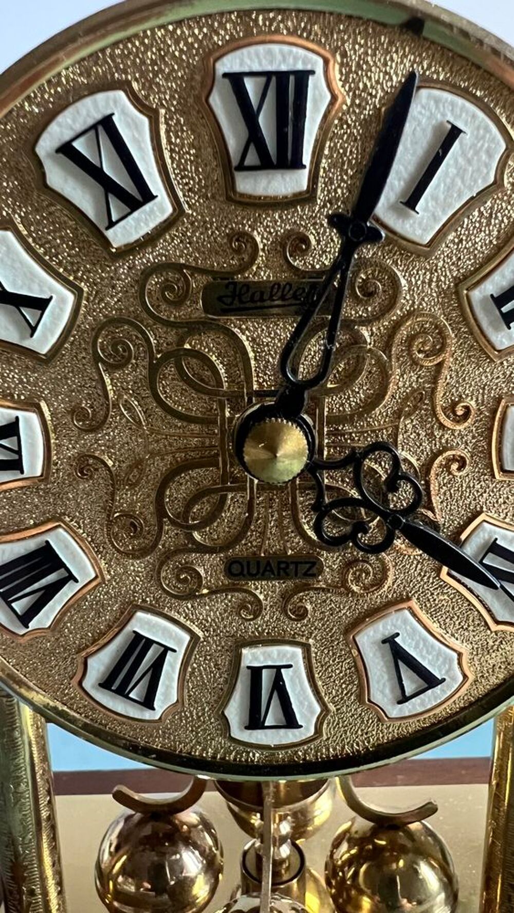 Horloge Haller
QUARIZ
MADE IN GERMANY Meubles