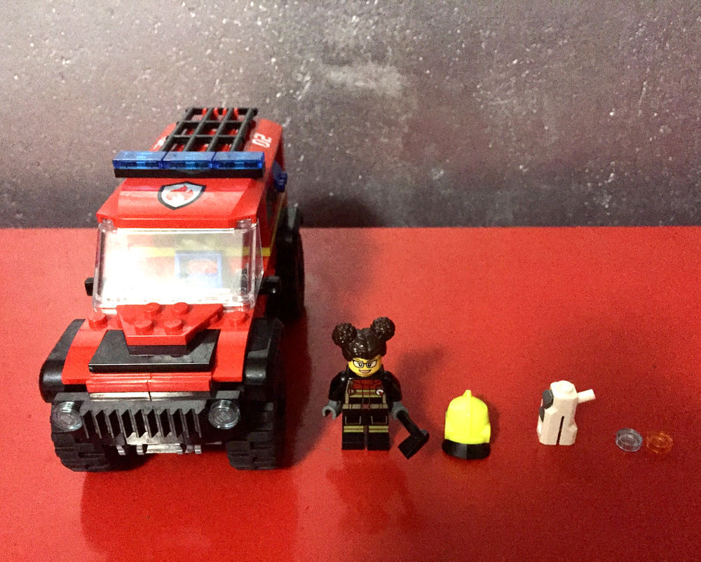 LEGO City 60412 4 X 4 FIRE ENGINE RESCUE BOAT Jeu Enfant 5 + Jeux / jouets