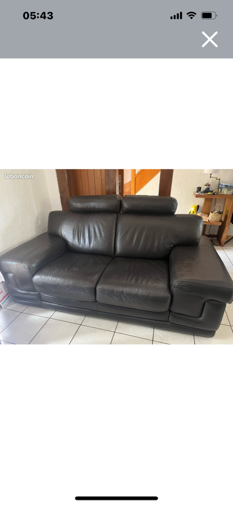 Canap� 2 places cuir vachette �lancourt (78)