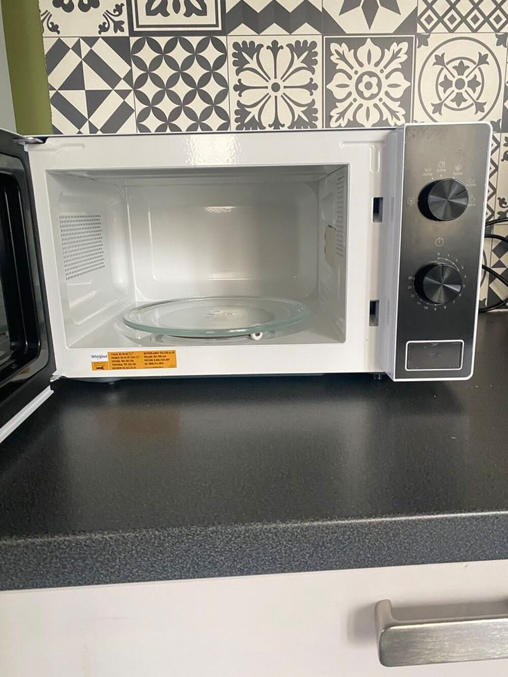 micro ondes neuf whirpool , Electrom�nager